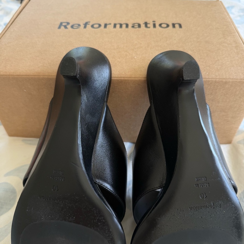 Reformation Sherlyn Wedge Thong - 10 - Picture 11 of 11